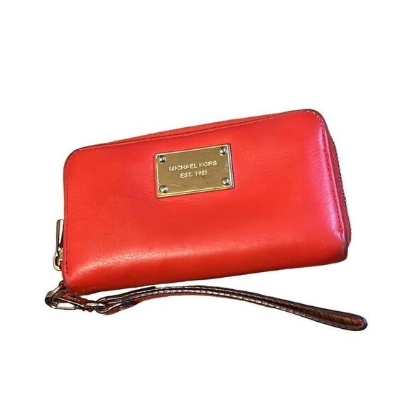 Michael Kors Wristlet Wallet‎ - Picture 1 of 8